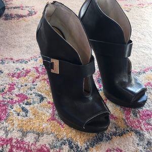 Michale Kors booties